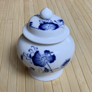 Фаянсовая чайница - баночка для чая 450 мл